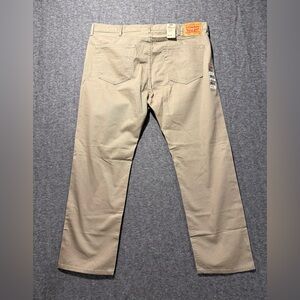 Levis 505 Khaki Pants mens 42x30 tan brown Regular Straight cotton comfort NWT